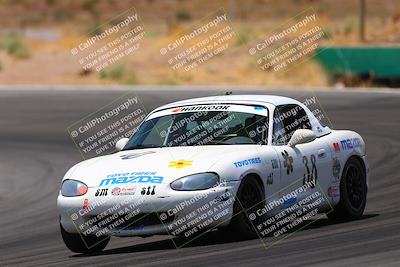 media/May-31-2025-CalClub SCCA (Sat) [[2c1a04e1ee]]/Qualifying/Group 5/Turn 4/